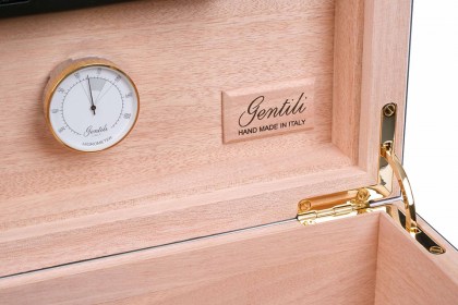 sv50-black-smoker-gold_3-scaled