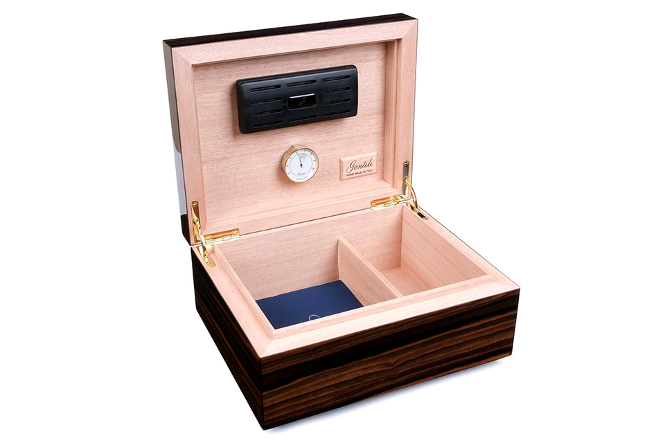 sv50-ebony-smoker-gold_1-scaled